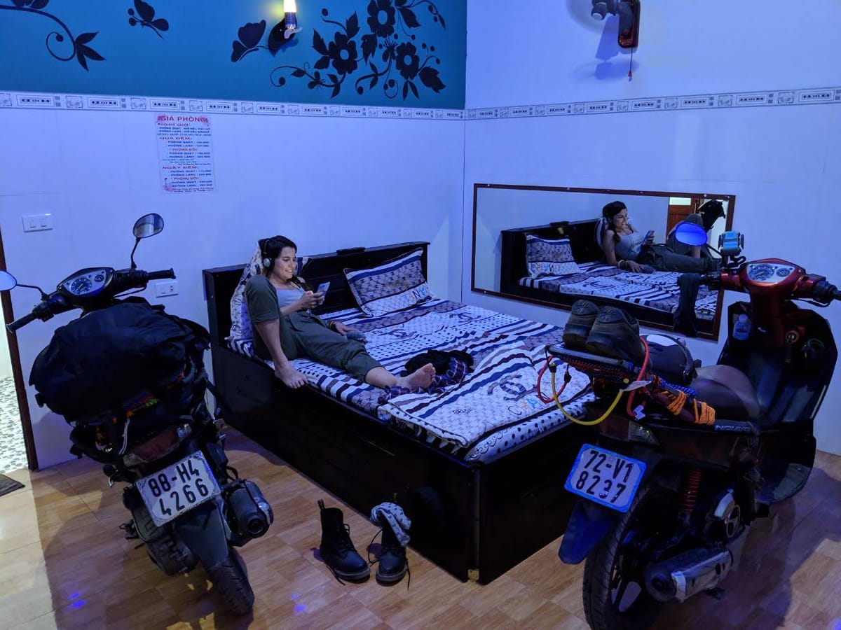 Au fond du Vietnam à droite